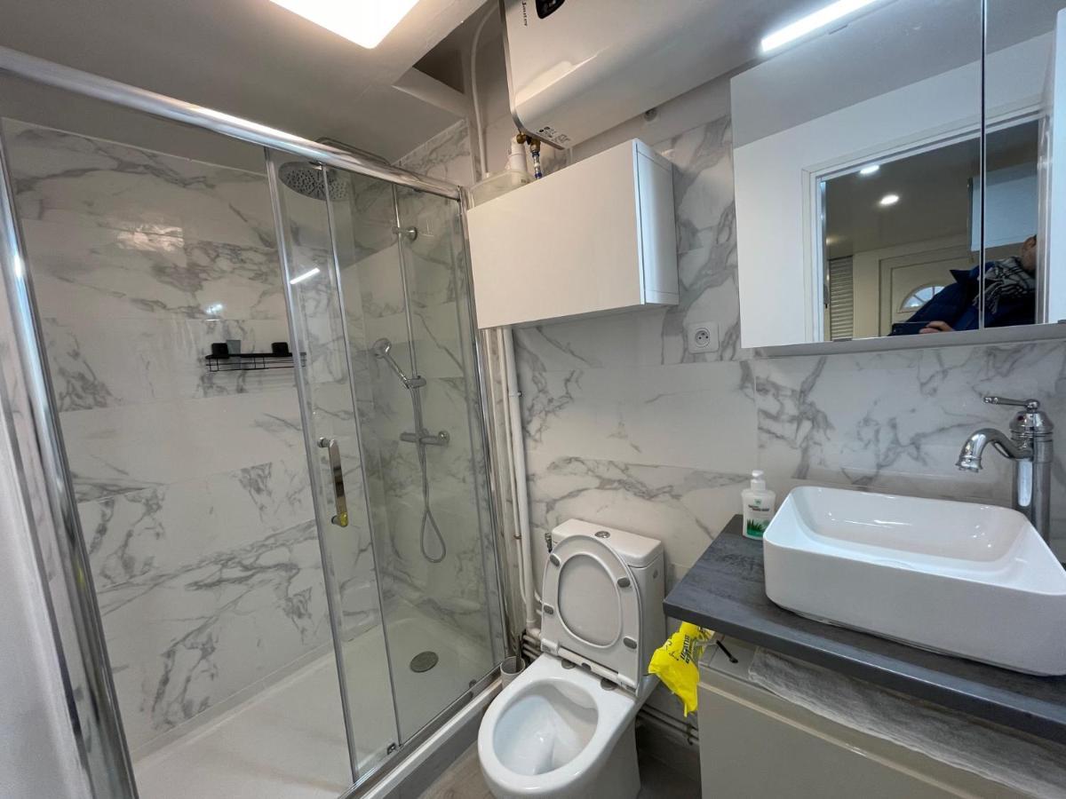 Maisonette De 25M2 A La Porte De Paris ジャンティイ エクステリア 写真