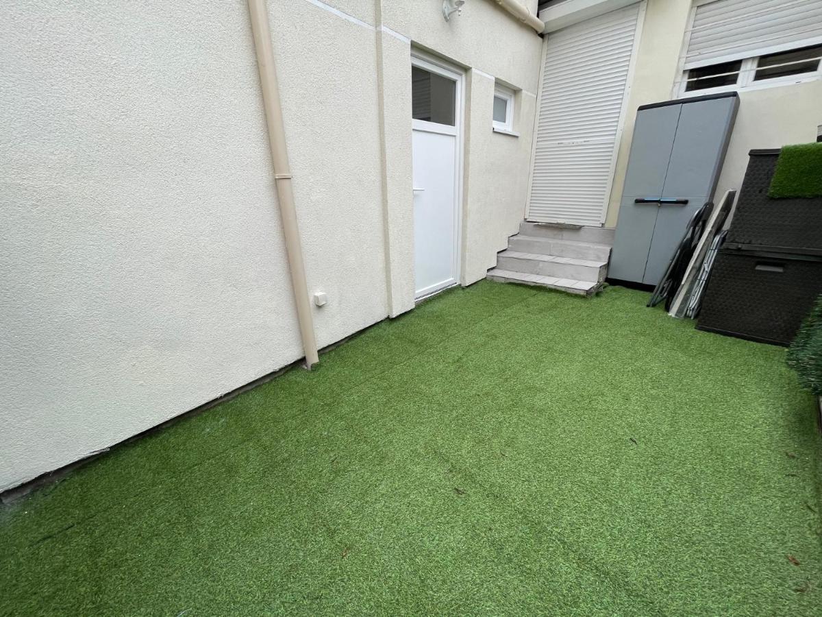 Maisonette De 25M2 A La Porte De Paris ジャンティイ エクステリア 写真